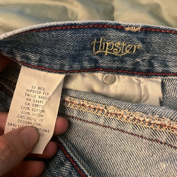 AE SHORTS - Picture 3 of 3